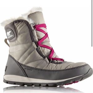 🎉 SALE Sorel Whitney Short Lace Boots